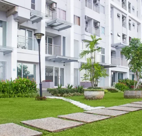 patio-apartment-garden-40776396